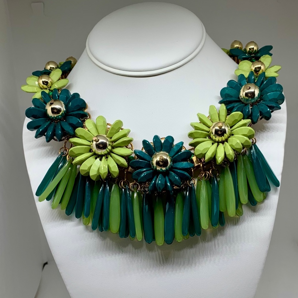 Green Floral Statement Necklace